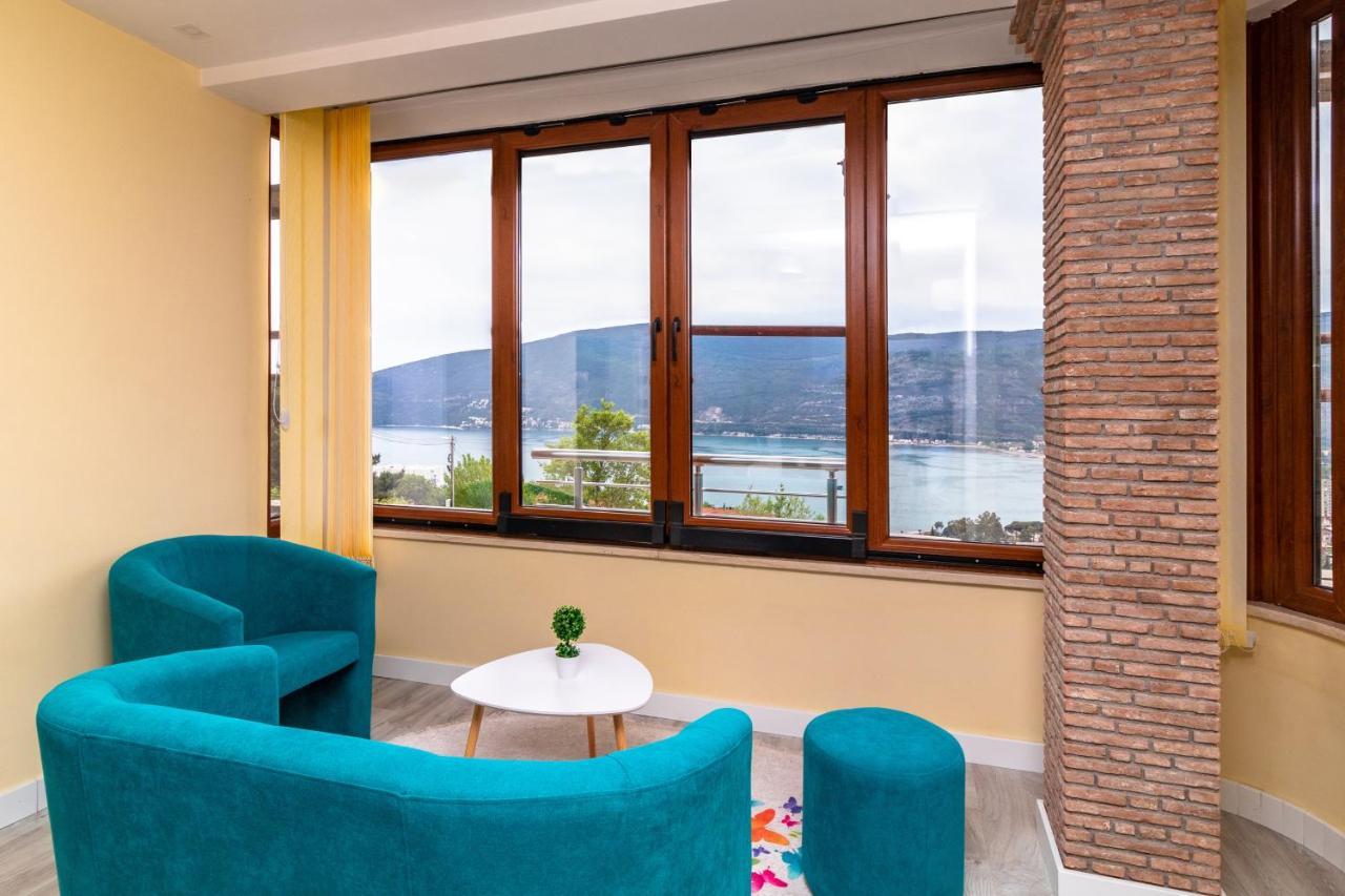 Hill Vuk - * Herceg Novi
